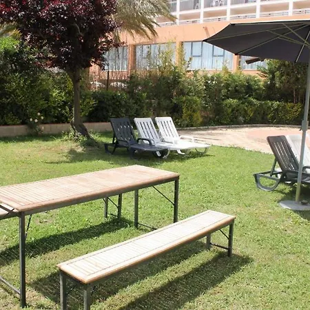 Estrella De Mar Youth Hostel